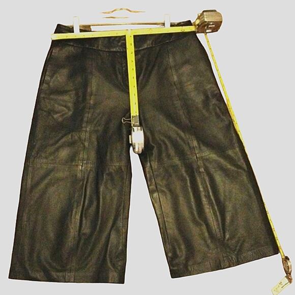 DKNYC Gauchos Buttery LAMB LEATHER Size 10 Black Crop Pants Wide Leg Modern Glam - Picture 8 of 12